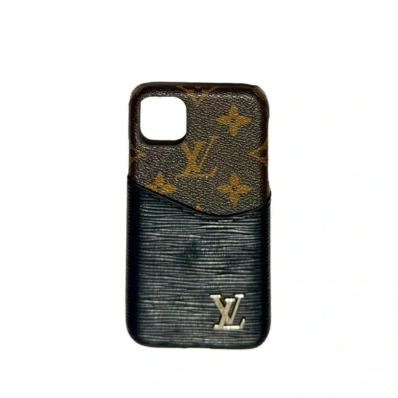 Louis Vuitton Monogram IPhone 11 Case - Picture 2 of 7
